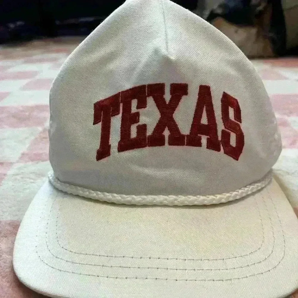 White Texas hat